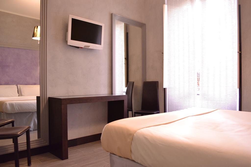 Tiburtina House Hotel Rome Buitenkant foto