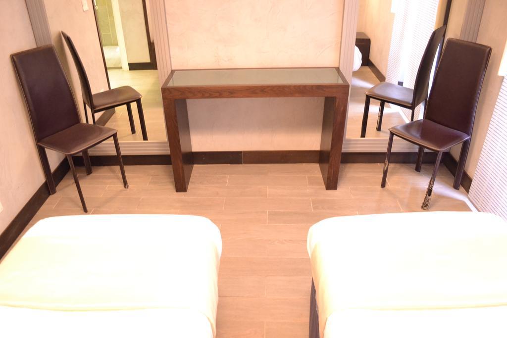 Tiburtina House Hotel Rome Buitenkant foto