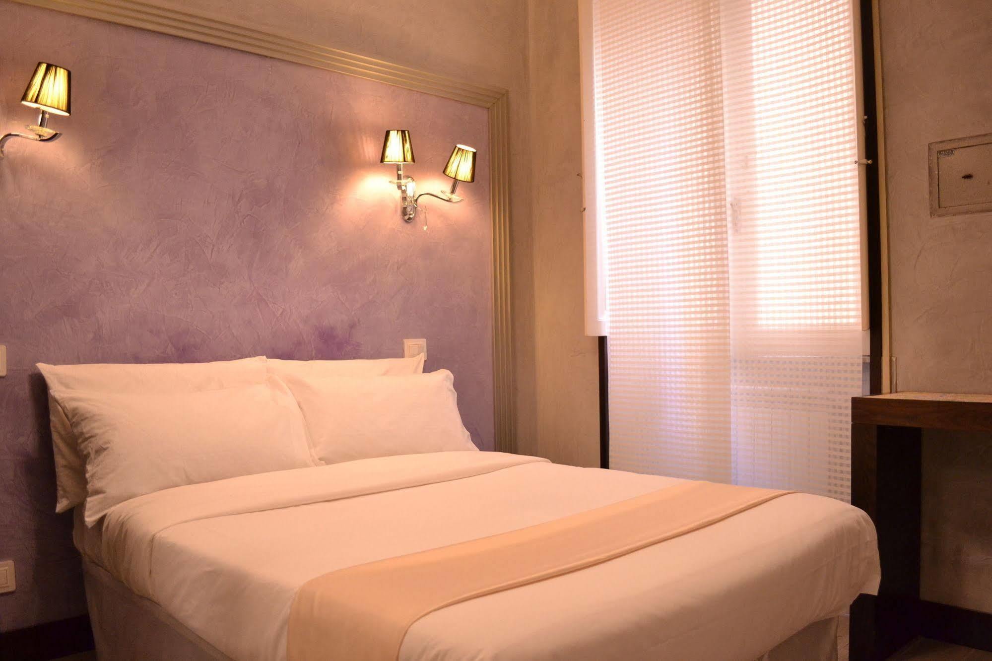 Tiburtina House Hotel Rome Buitenkant foto