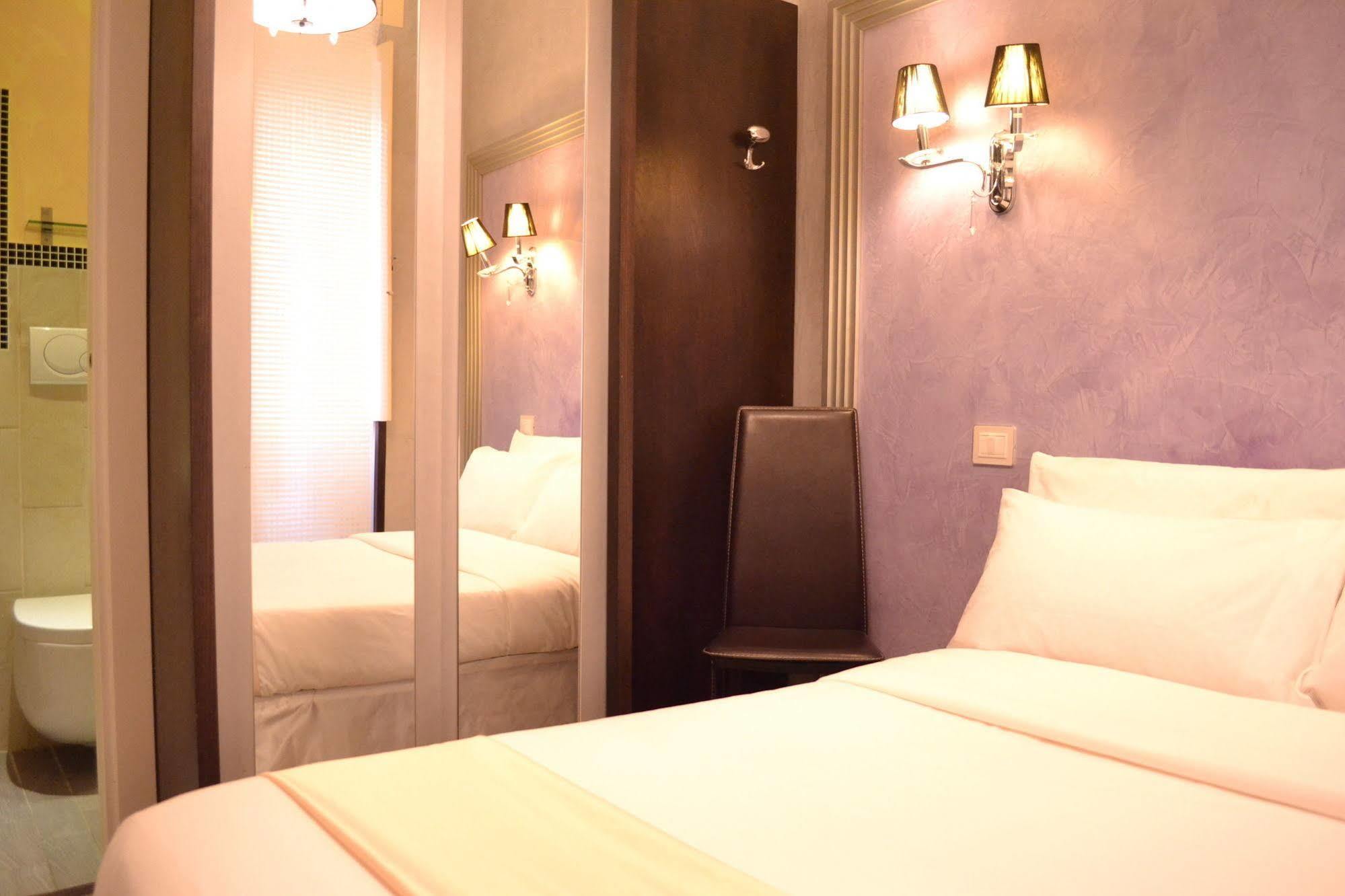 Tiburtina House Hotel Rome Buitenkant foto