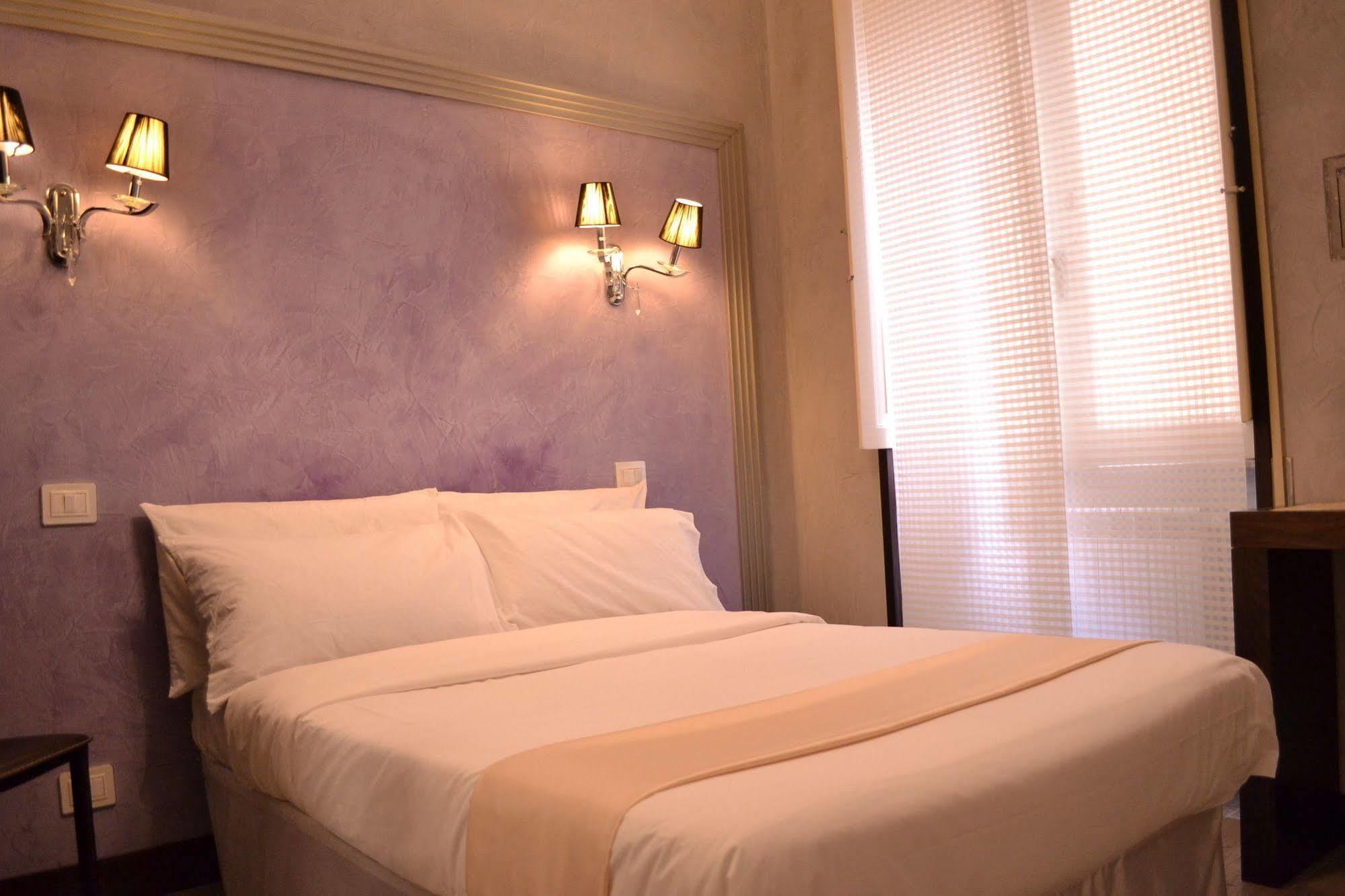 Tiburtina House Hotel Rome Buitenkant foto