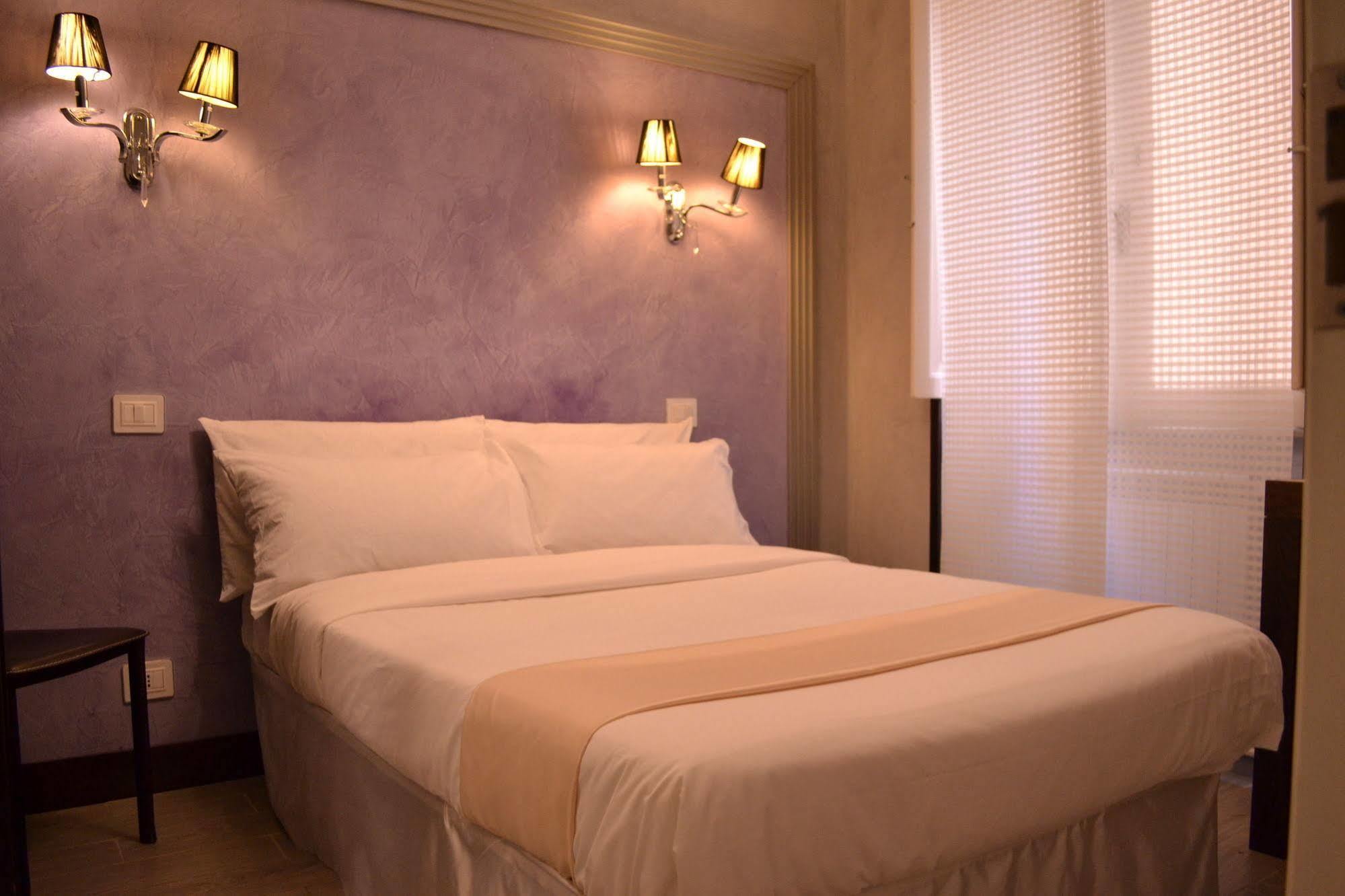 Tiburtina House Hotel Rome Buitenkant foto